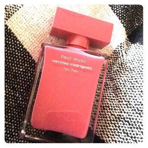 Fleur Musc Narcisco Rodriguez for her 1.7oz.